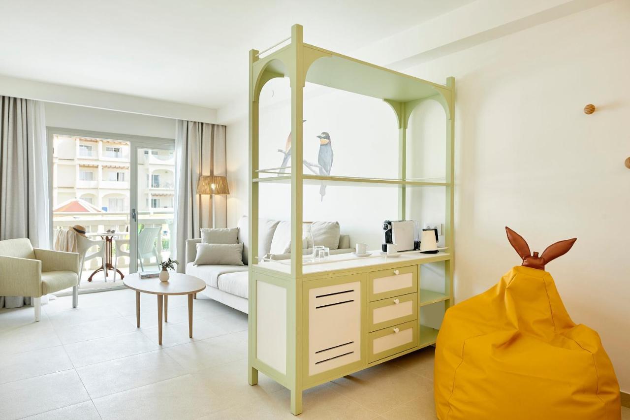 Family Premium,1421036850:JPEG